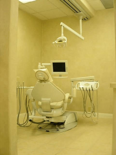 Dentist in Costa Mesa, CA